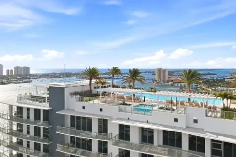 220 Lake Shore Drive Lake Park FL 33403
