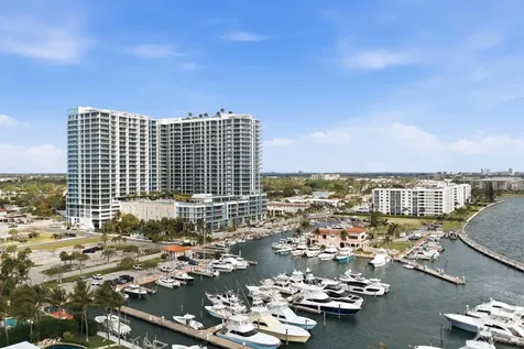 220 Lake Shore Drive Lake Park FL 33403