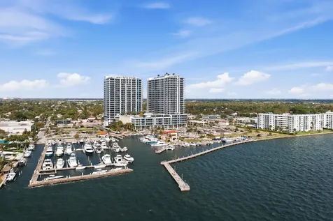 220 Lake Shore Drive Lake Park FL 33403