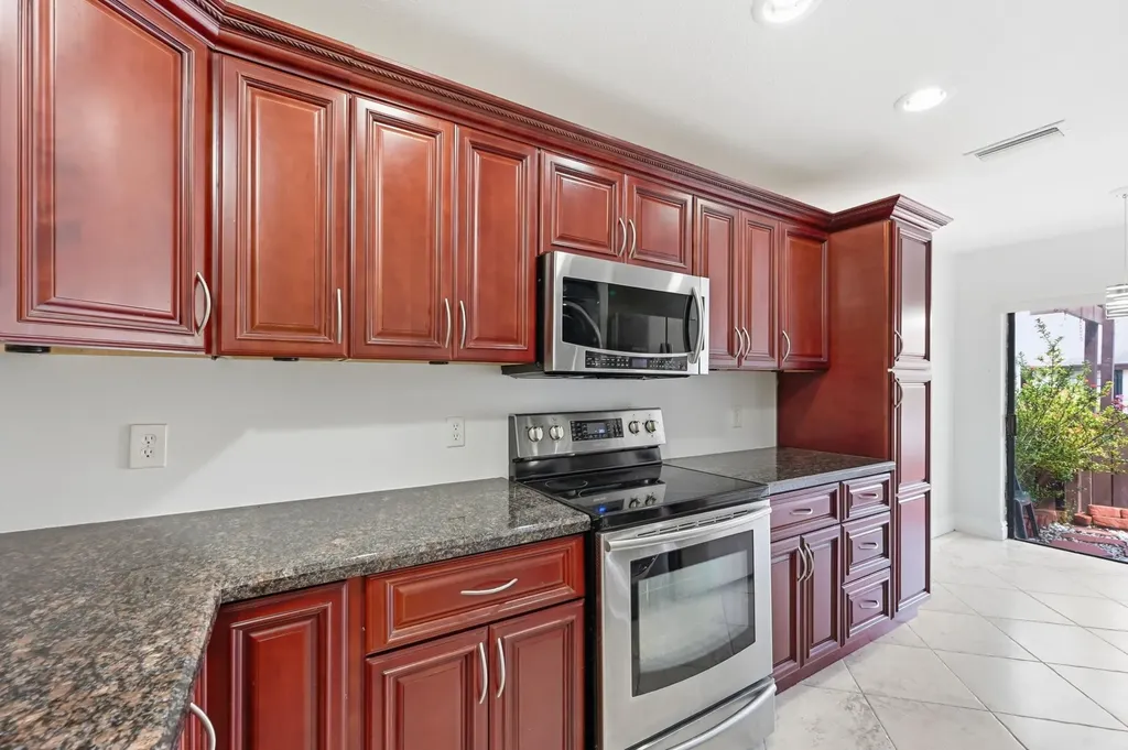 8336 NW 37th Place Sunrise FL 33351