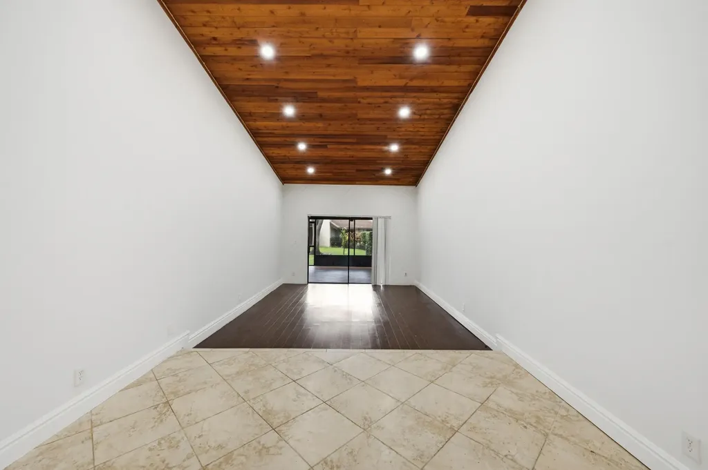 8336 NW 37th Place Sunrise FL 33351