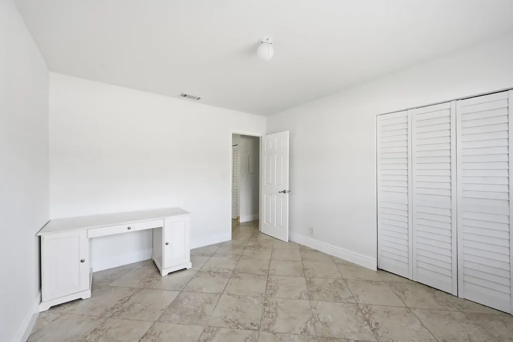 8336 NW 37th Place Sunrise FL 33351