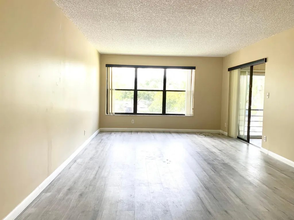 2312 S Cypress Bend Drive Pompano Beach FL 33069