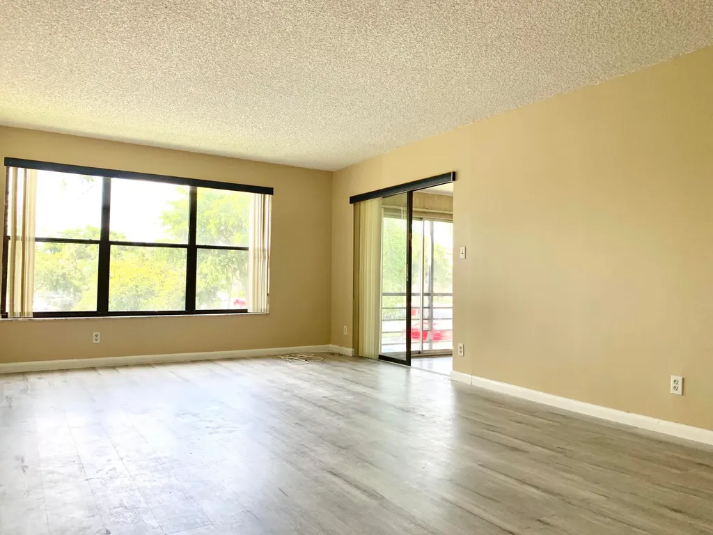 2312 S Cypress Bend Drive Pompano Beach FL 33069