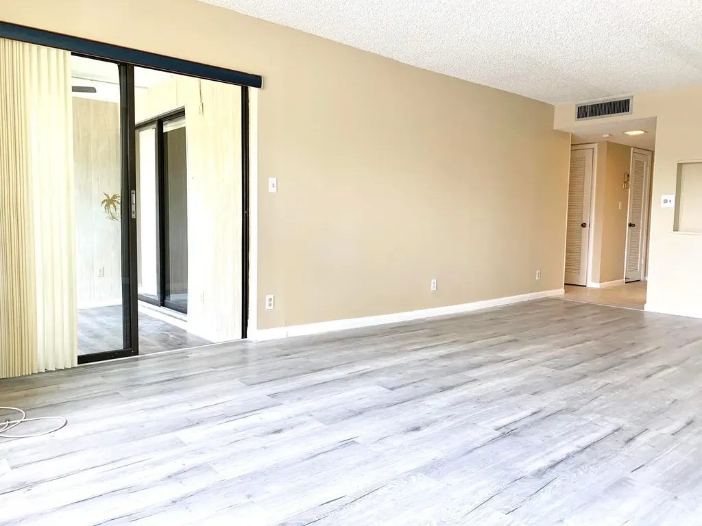 2312 S Cypress Bend Drive Pompano Beach FL 33069