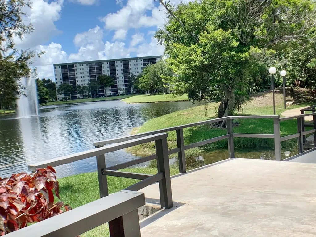 2312 S Cypress Bend Drive Pompano Beach FL 33069