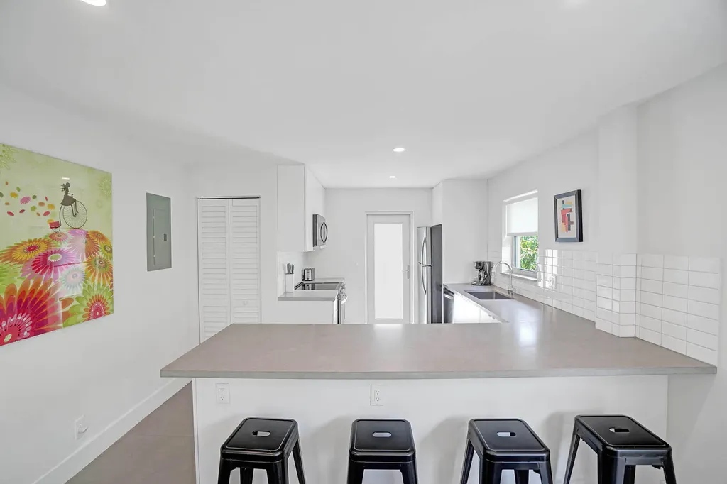 625 NE 13th Avenue Fort Lauderdale FL 33304