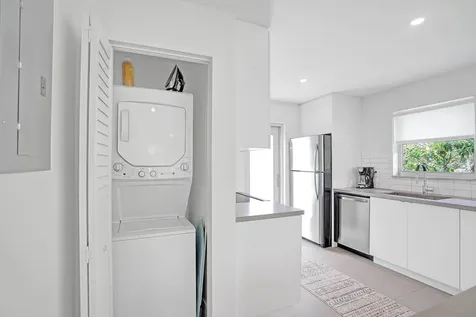 625 NE 13th Avenue Fort Lauderdale FL 33304