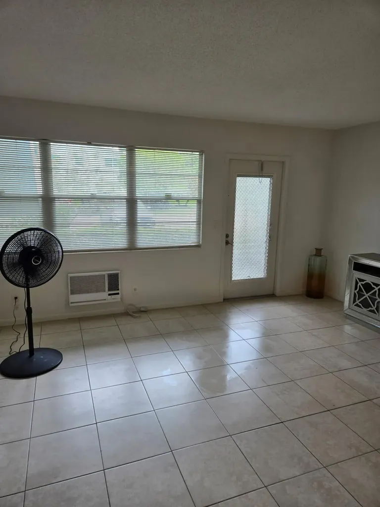 133 Ventnor I Drive Deerfield Beach FL 33442