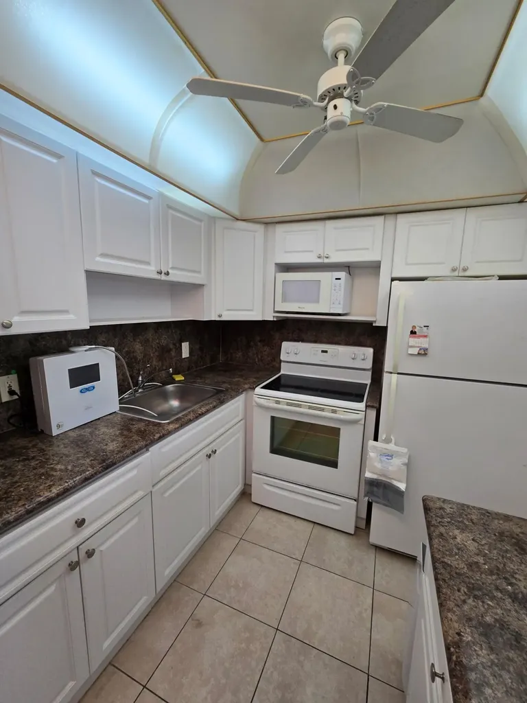 133 Ventnor I Drive Deerfield Beach FL 33442