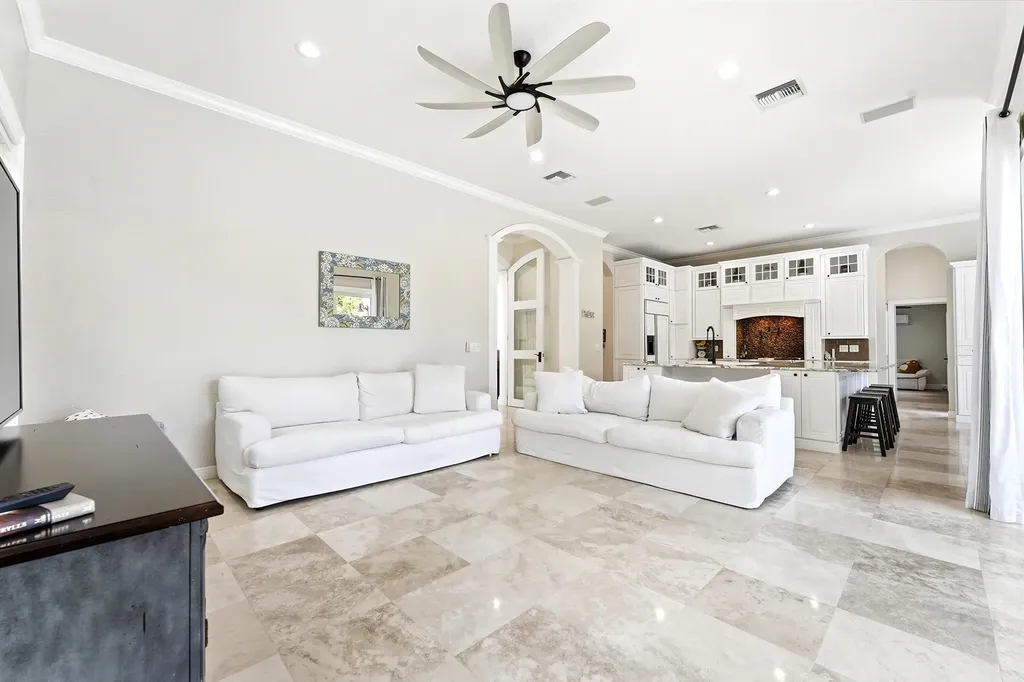 5038 NW 24th Circle Boca Raton FL 33431