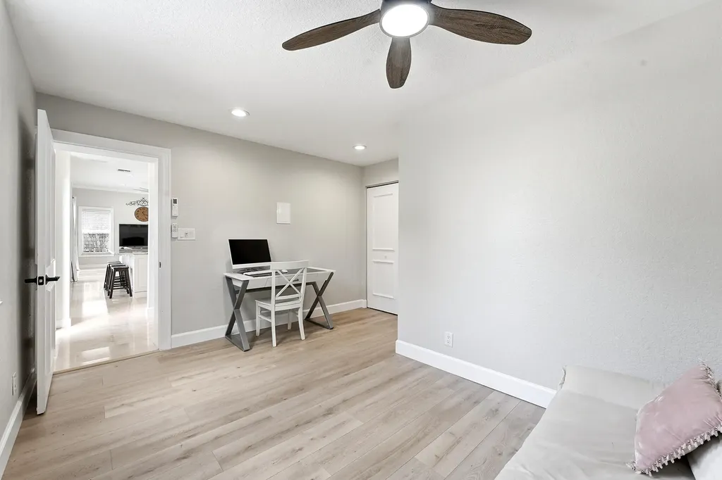 5038 NW 24th Circle Boca Raton FL 33431