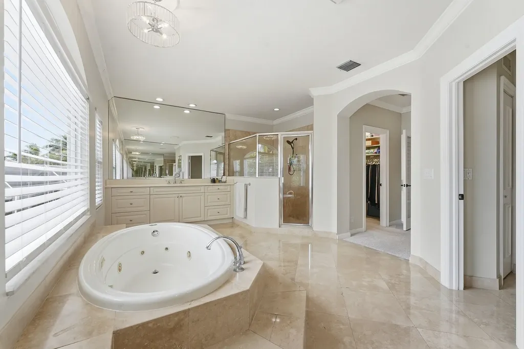 5038 NW 24th Circle Boca Raton FL 33431