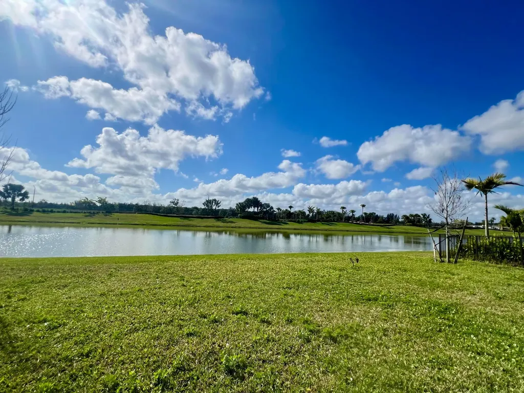 5229 Liberty Lane Westlake FL 33470