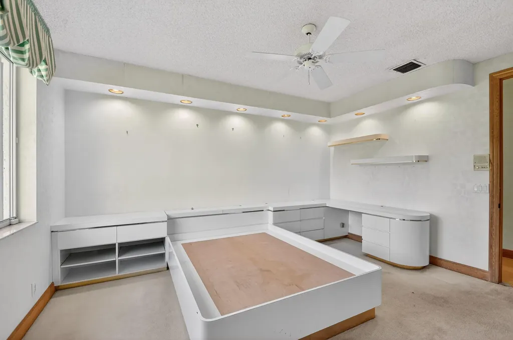 1711 Breakers West Boulevard West Palm Beach FL 33411