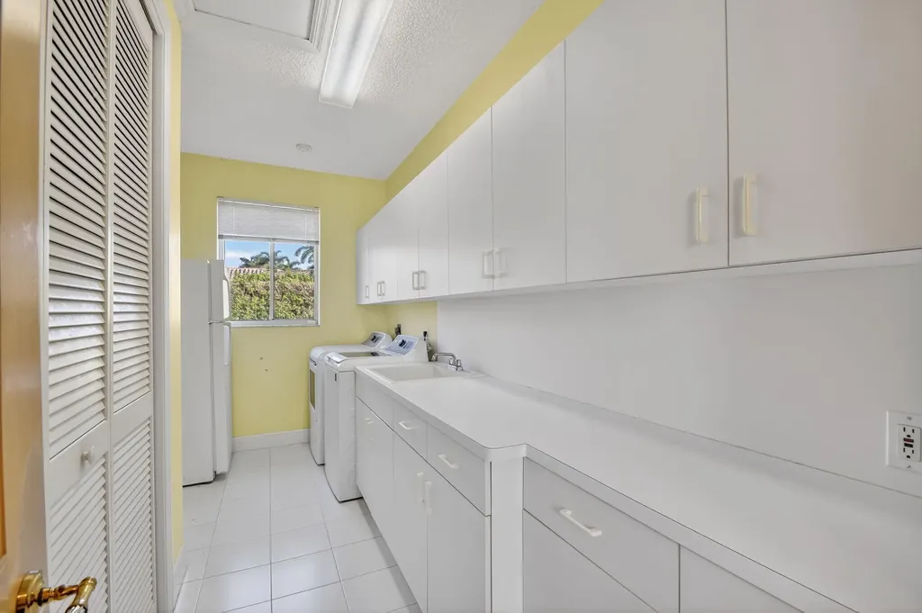1711 Breakers West Boulevard West Palm Beach FL 33411