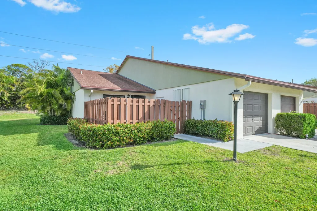 3789 Cocoloba Lane Boynton Beach FL 33436