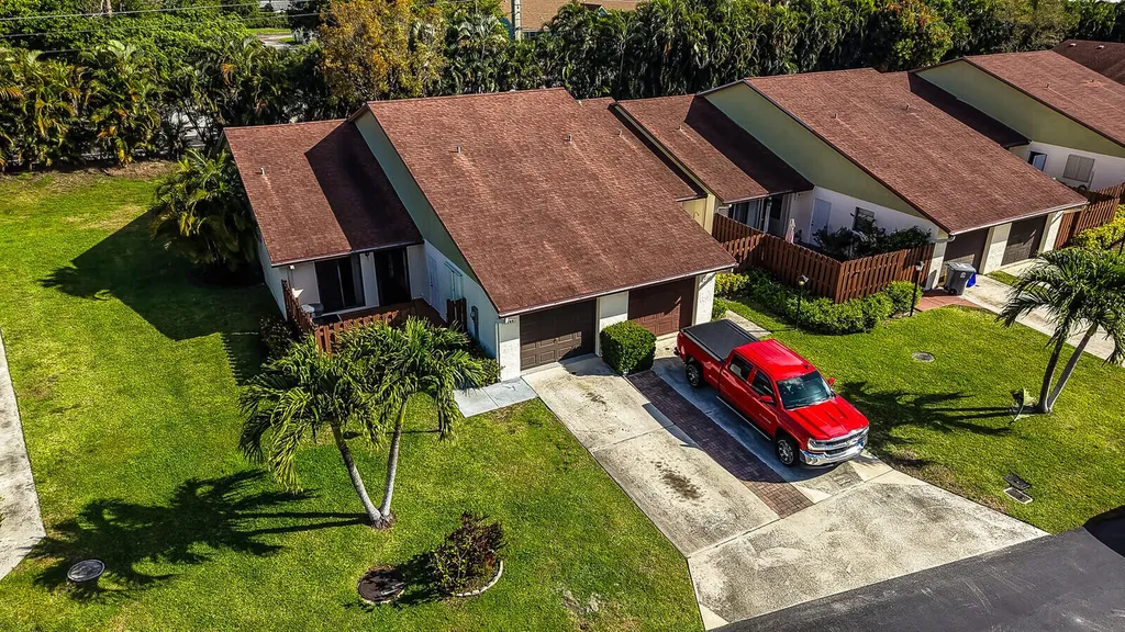 3789 Cocoloba Lane Boynton Beach FL 33436
