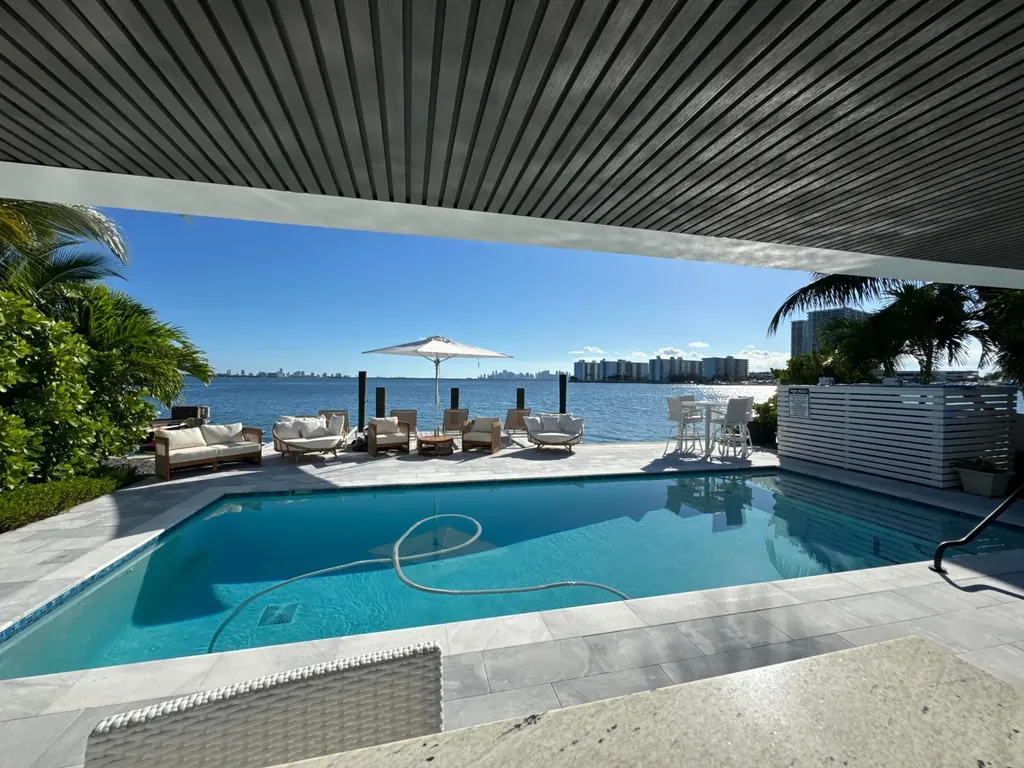 1930 Bay Drive Miami Beach FL 33141