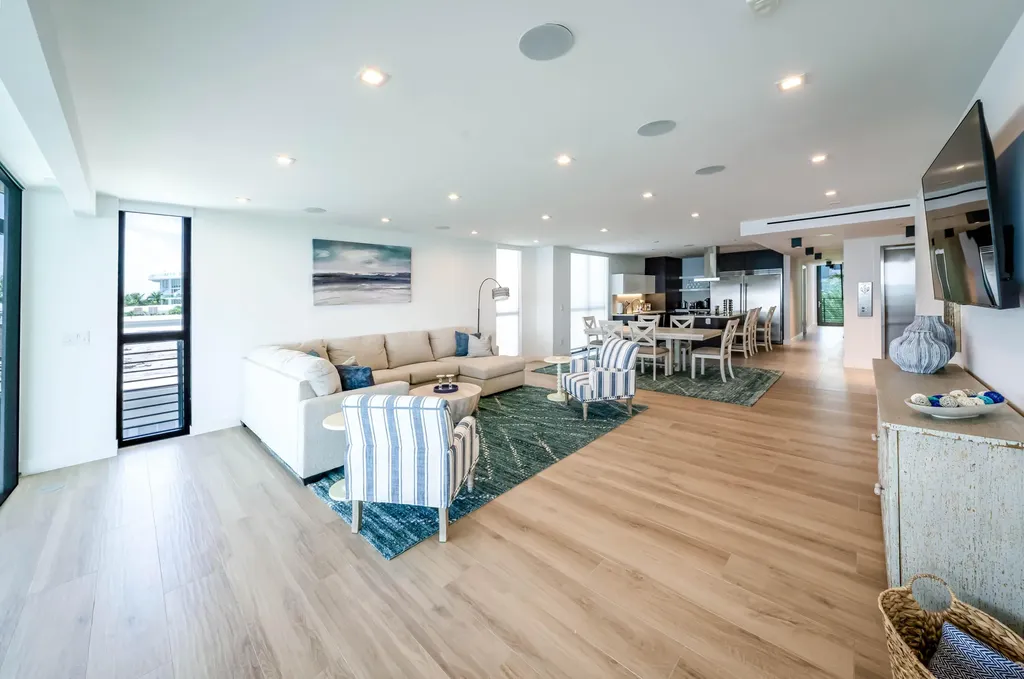 1930 Bay Drive Miami Beach FL 33141
