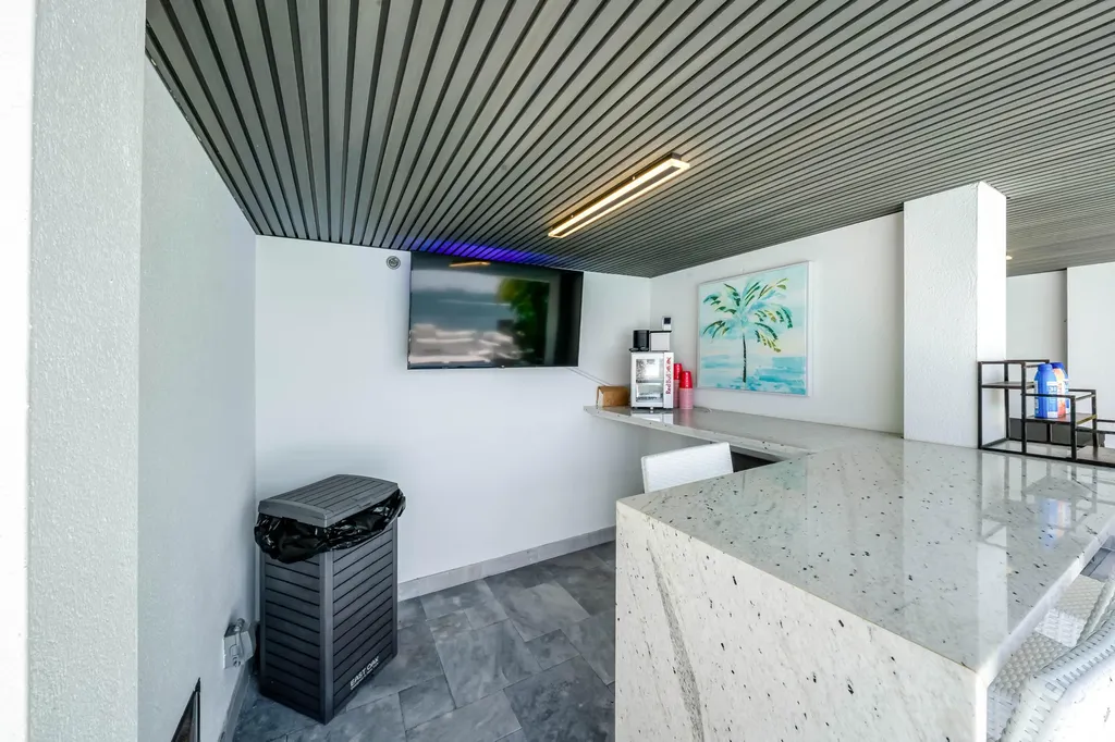 1930 Bay Drive Miami Beach FL 33141
