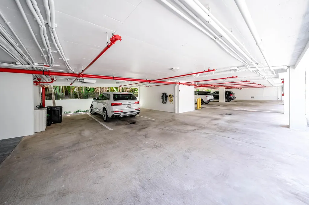 1930 Bay Drive Miami Beach FL 33141