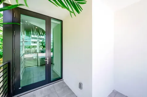 1930 Bay Drive Miami Beach FL 33141