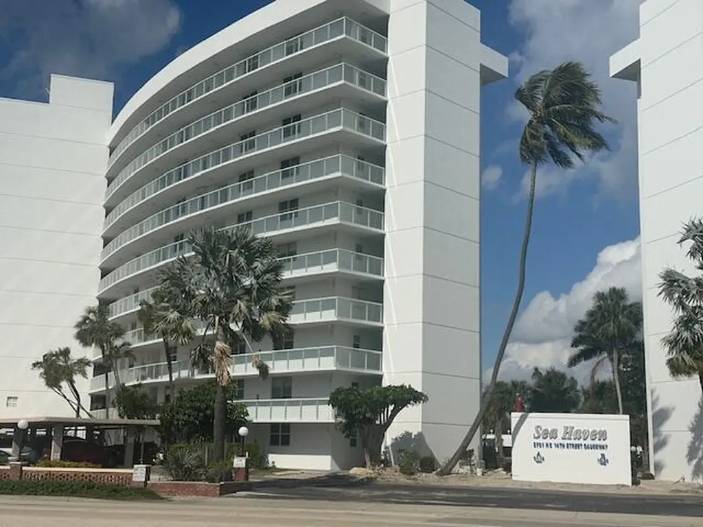 2731 NE 14th Street Causeway NE Pompano Beach FL 33062