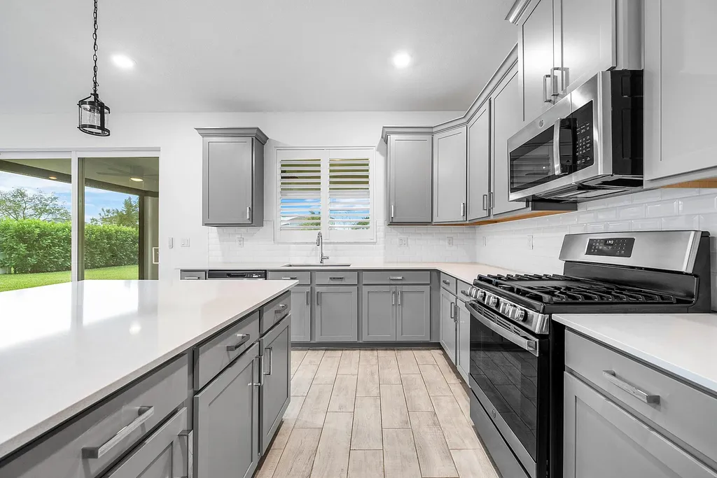 1261 Deer Haven Drive Loxahatchee FL 33470