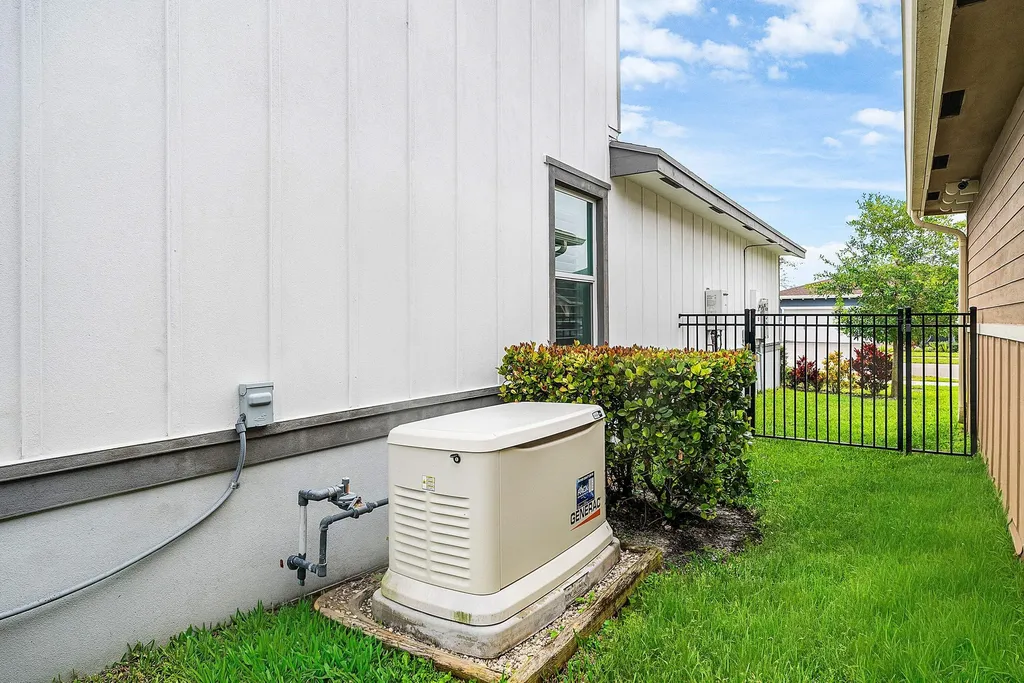 1261 Deer Haven Drive Loxahatchee FL 33470