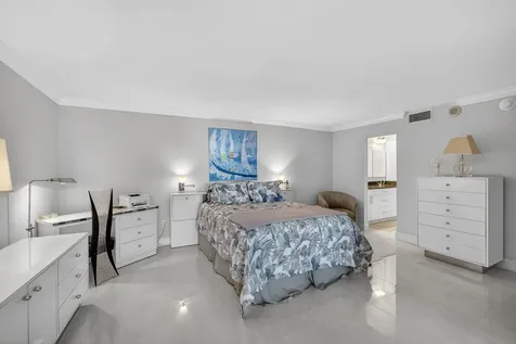 5380 N Ocean Drive Singer Island FL 33404