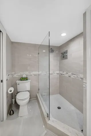 5380 N Ocean Drive Singer Island FL 33404