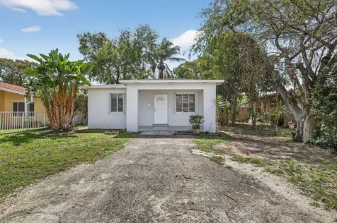 2438 Arthur Street Hollywood FL 33020