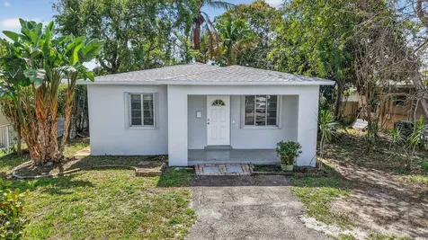 2438 Arthur Street Hollywood FL 33020