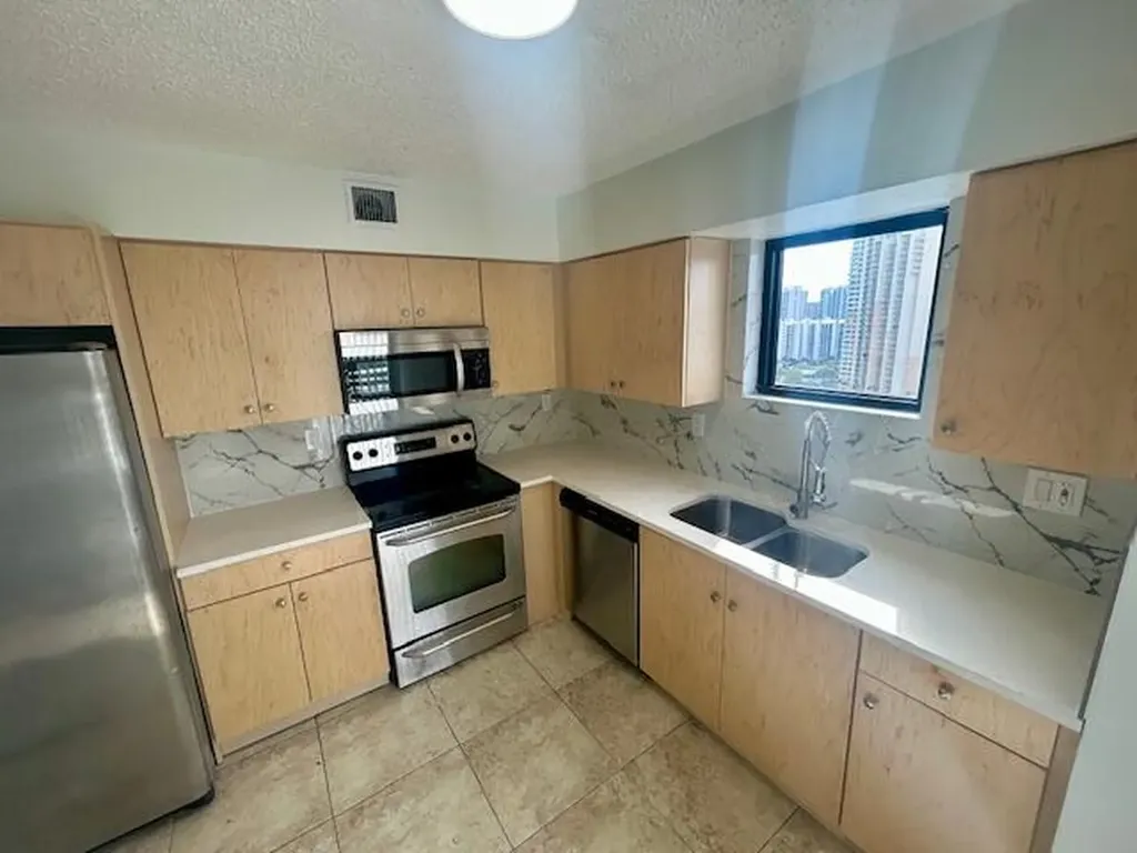 3300 NE 192 Street Aventura FL 33180