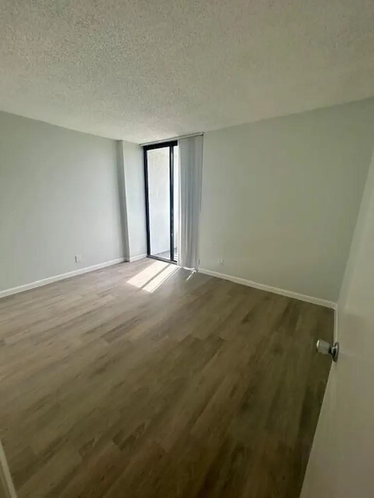 3300 NE 192 Street Aventura FL 33180