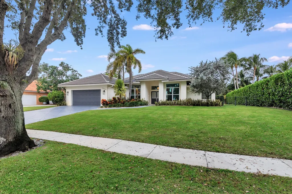 3317 Embassy Drive West Palm Beach FL 33401