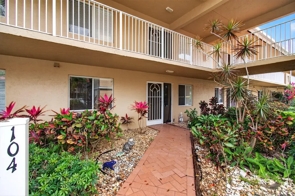 5952 Regal Glen Drive Boynton Beach FL 33437