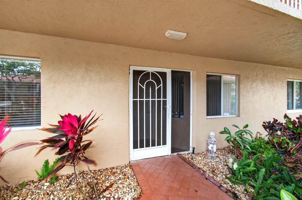 5952 Regal Glen Drive Boynton Beach FL 33437