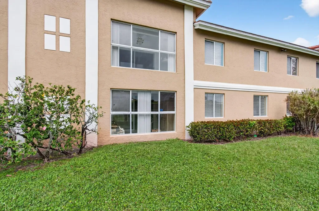 5952 Regal Glen Drive Boynton Beach FL 33437