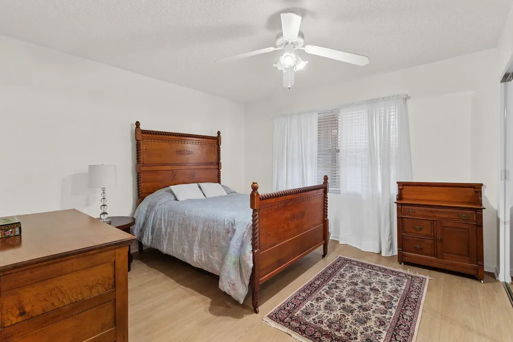 9861 Sunrise Lakes Boulevard Sunrise FL 33322