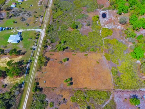 19785 NW 284th Street Okeechobee FL 34972