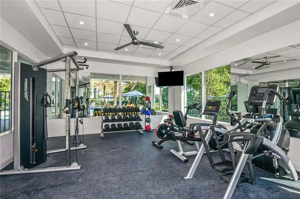 552 Sanderling Circle Deerfield Beach FL 33442
