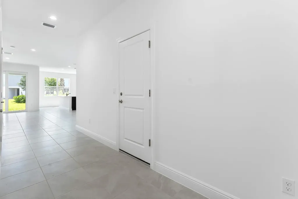 552 Sanderling Circle Deerfield Beach FL 33442
