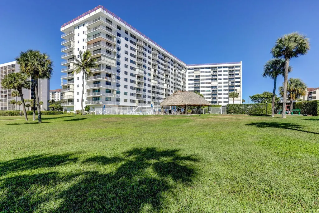 336 Golfview Road North Palm Beach FL 33408