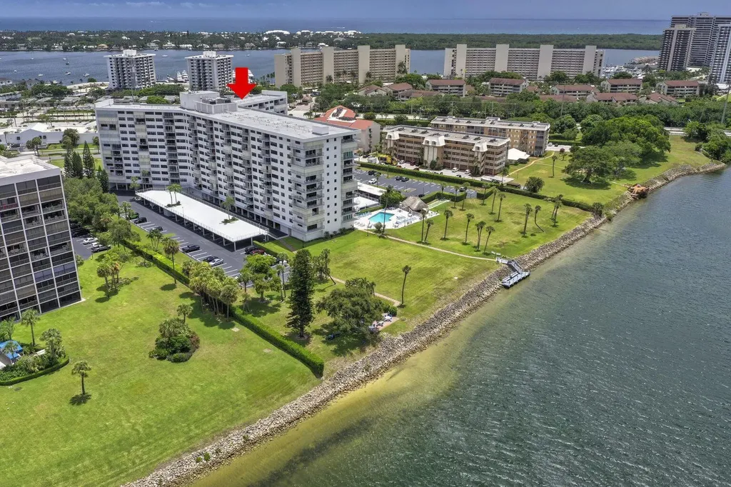 336 Golfview Road North Palm Beach FL 33408
