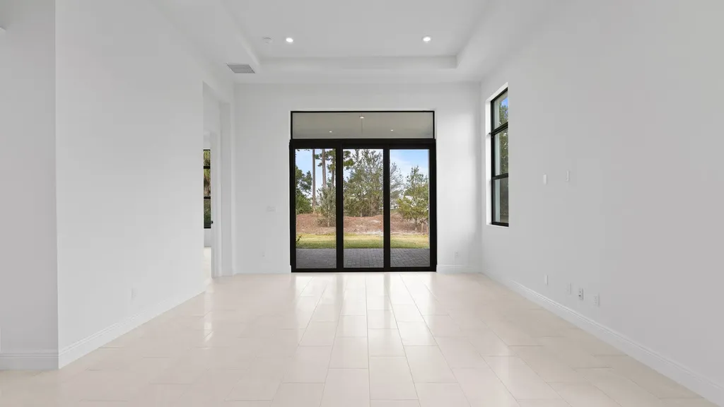 375 SE Via Sangro Port St Lucie FL 34952