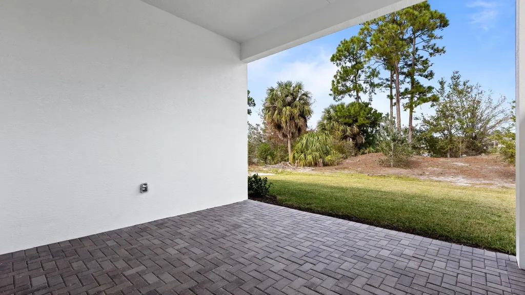 375 SE Via Sangro Port St Lucie FL 34952