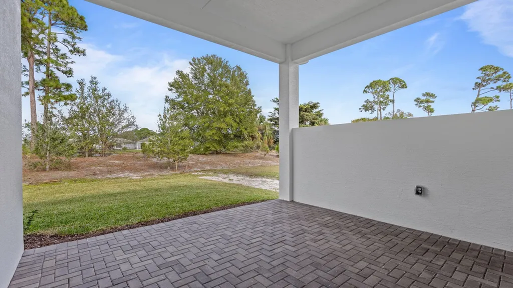 375 SE Via Sangro Port St Lucie FL 34952