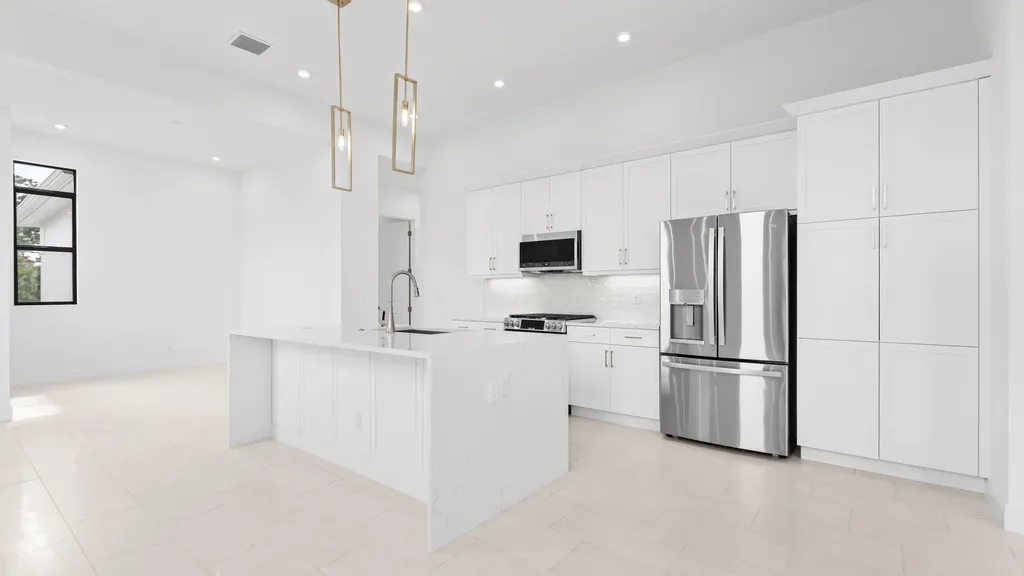 375 SE Via Sangro Port St Lucie FL 34952